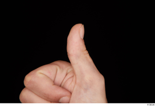 Hamza fingers thumb 0004.jpg